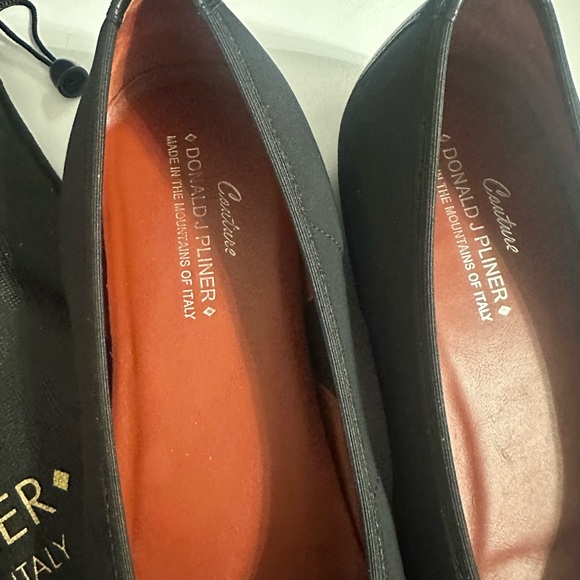 Couture Donald J. Pliner Black Authentic Leather Flats Size 8 - Picture 2 of 8